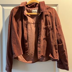 Corduroy burnt red cropped button up